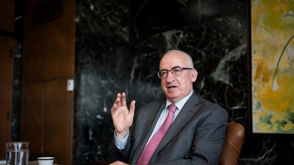 Banco central colombiano alerta por el impacto de la fuerte apreciación del peso Banco central colombiano alerta por el impacto de la fuerte apreciación del peso