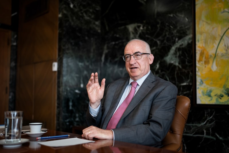 Colombia's Top Central Banker Shrugs Off Attack By The President Colombia's Top Central Banker Shrugs Off Attack By The President