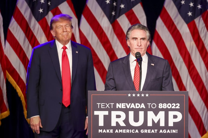 Doug Burgum seduce a Trump y a los donantes: se perfila como posible vicepresidente Doug Burgum seduce a Trump y a los donantes: se perfila como posible vicepresidente