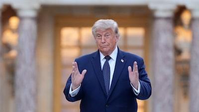 Trump restablece bloqueo de EE.UU. contra Irán y dice que cobrará 20% a toda la carga que cruce Ormuz Trump restablece bloqueo de EE.UU. contra Irán y dice que cobrará 20% a toda la carga que cruce Ormuz