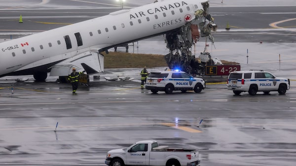 Así se vivieron los angustiosos momentos finales del accidente en el aeropuerto LaGuardia Así se vivieron los angustiosos momentos finales del accidente en el aeropuerto LaGuardia
