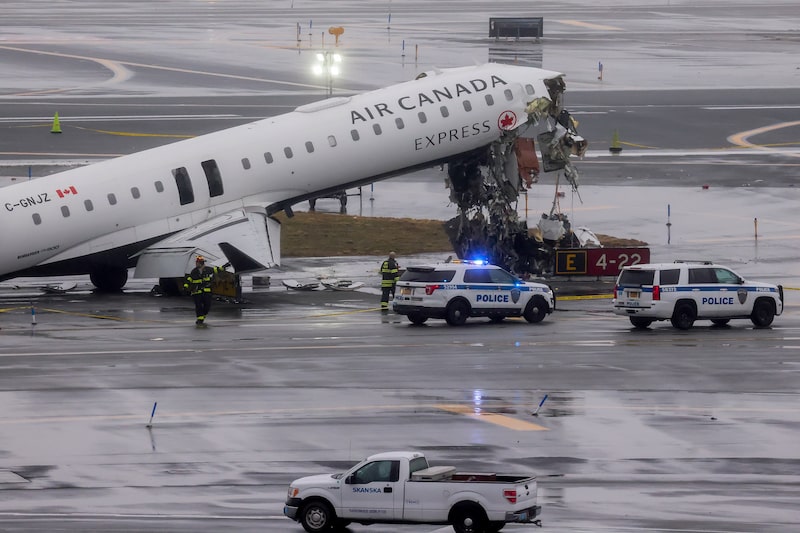 LaGuardia Crash Kills Two After Air Canada Jet Hits Vehicle LaGuardia Crash Kills Two After Air Canada Jet Hits Vehicle