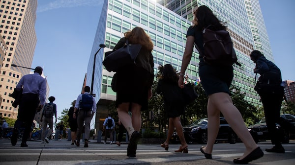 Empreendedores têm se tornado investidores-anjo para promover novas startups Empreendedores têm se tornado investidores-anjo para promover novas startups