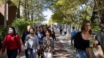 Trump limitará a cuatro años el tiempo de permanencia de estudiantes extranjeros en EE.UU. Trump limitará a cuatro años el tiempo de permanencia de estudiantes extranjeros en EE.UU.