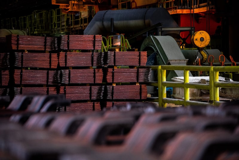 Placas de ánodo de cobre listas para su envío en una planta de procesamiento en Machali, Chile. Foto: Cristobal Olivares/Bloomberg. Placas de ánodo de cobre listas para su envío en una planta de procesamiento en Machali, Chile. Foto: Cristobal Olivares/Bloomberg.