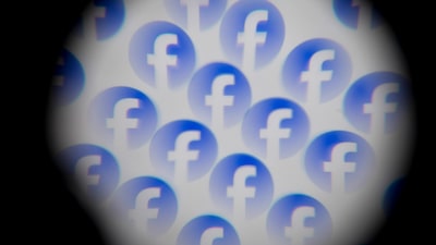 Facebook e Instagram difundieron miles de anuncios de IA para crear desnudos falsos, según informe Facebook e Instagram difundieron miles de anuncios de IA para crear desnudos falsos, según informe