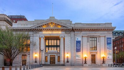 Michael Milken abre museu para celebrar o capitalismo em momento de força do Estado Michael Milken abre museu para celebrar o capitalismo em momento de força do Estado