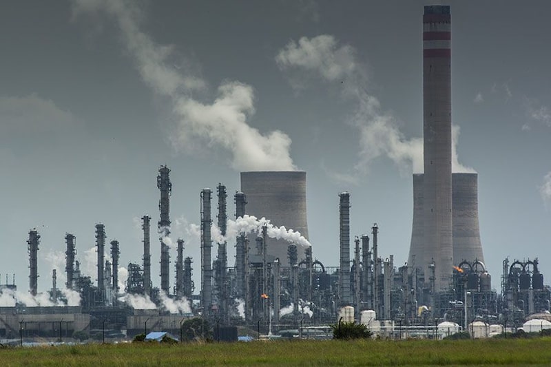 l nivel de emisiones de dióxido de azufre en la zona de Kriel, en la provincia de Mpumalanga, solo se sitúa por detrás del complejo metalúrgico de Norilsk Nickel, en la ciudad rusa de Norilsk, dijo el grupo ecologista Greenpeace en un comunicado, citando datos de 2018 de los satélites de la NASA. l nivel de emisiones de dióxido de azufre en la zona de Kriel, en la provincia de Mpumalanga, solo se sitúa por detrás del complejo metalúrgico de Norilsk Nickel, en la ciudad rusa de Norilsk, dijo el grupo ecologista Greenpeace en un comunicado, citando datos de 2018 de los satélites de la NASA.