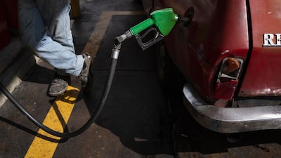 ¿Precio de la gasolina en Colombia debería bajar COP$3.000? Expertos analizan anuncio de Petro ¿Precio de la gasolina en Colombia debería bajar COP$3.000? Expertos analizan anuncio de Petro
