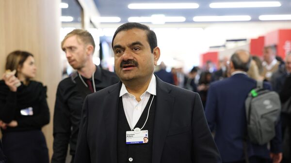 Este bilionário perdeu mais de US$ 110 bi em uma semana. Mas conseguiu se reerguer Este bilionário perdeu mais de US$ 110 bi em uma semana. Mas conseguiu se reerguer