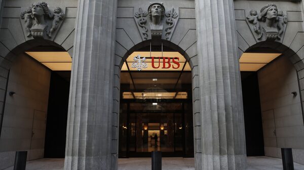 UBS inicia la venta de sus primeros bonos AT1 desde la quiebra de Credit Suisse UBS inicia la venta de sus primeros bonos AT1 desde la quiebra de Credit Suisse