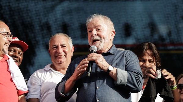 Lula dice que hablará con los mercados sin economistas como intermediarios Lula dice que hablará con los mercados sin economistas como intermediarios