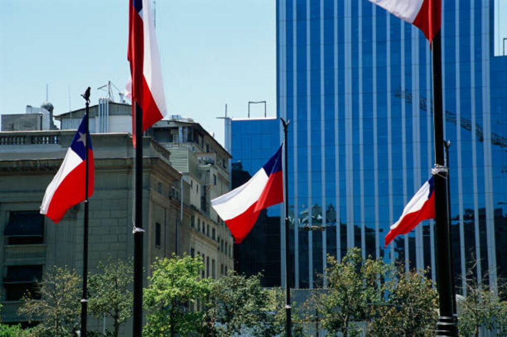 Según los analistas, es previsible una menor demanda de cobre por parte de China y menores precios del metal impactarían en la cotización del peso chileno. Según los analistas, es previsible una menor demanda de cobre por parte de China y menores precios del metal impactarían en la cotización del peso chileno.