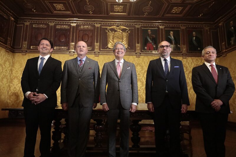 El presidente Guillermo Lasso posesionó hoy a los nuevos ministros de Estado. El presidente Guillermo Lasso posesionó hoy a los nuevos ministros de Estado.