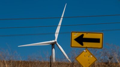 JPMorgan dice que EE.UU. corre el riesgo de incumplir sus objetivos energéticos sin energía eólica y solar JPMorgan dice que EE.UU. corre el riesgo de incumplir sus objetivos energéticos sin energía eólica y solar