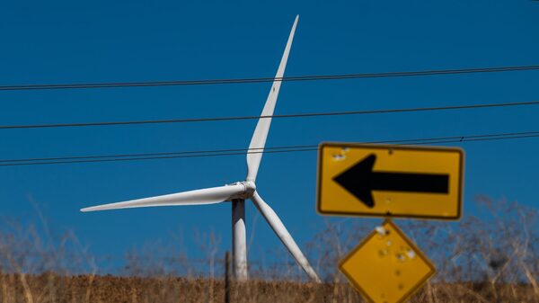 JPMorgan dice que EE.UU. corre el riesgo de incumplir sus objetivos energéticos sin energía eólica y solar JPMorgan dice que EE.UU. corre el riesgo de incumplir sus objetivos energéticos sin energía eólica y solar