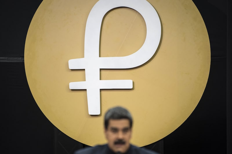 Venezuela: La efímera celebración de esta semana por la subida del valor real del petro Venezuela: La efímera celebración de esta semana por la subida del valor real del petro
