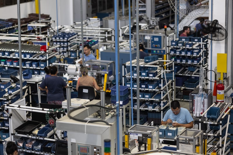 Altas tasas frenan la economía de Brasil y refuerzan apuestas por un giro monetario Altas tasas frenan la economía de Brasil y refuerzan apuestas por un giro monetario