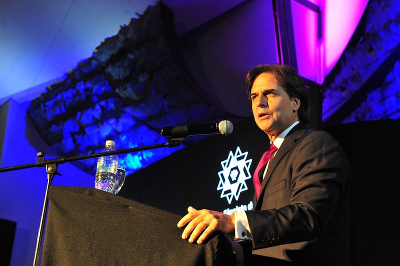 El presidente uruguayo fue galardonado este jueves en Montevideo por la Organización Sionista del Uruguay. Foto: Presidencia de la República. El presidente uruguayo fue galardonado este jueves en Montevideo por la Organización Sionista del Uruguay. Foto: Presidencia de la República.