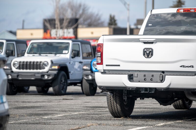 Vehículos Dodge y Jeep. Fotógrafo: Andrej Ivanov/Bloomberg Vehículos Dodge y Jeep. Fotógrafo: Andrej Ivanov/Bloomberg