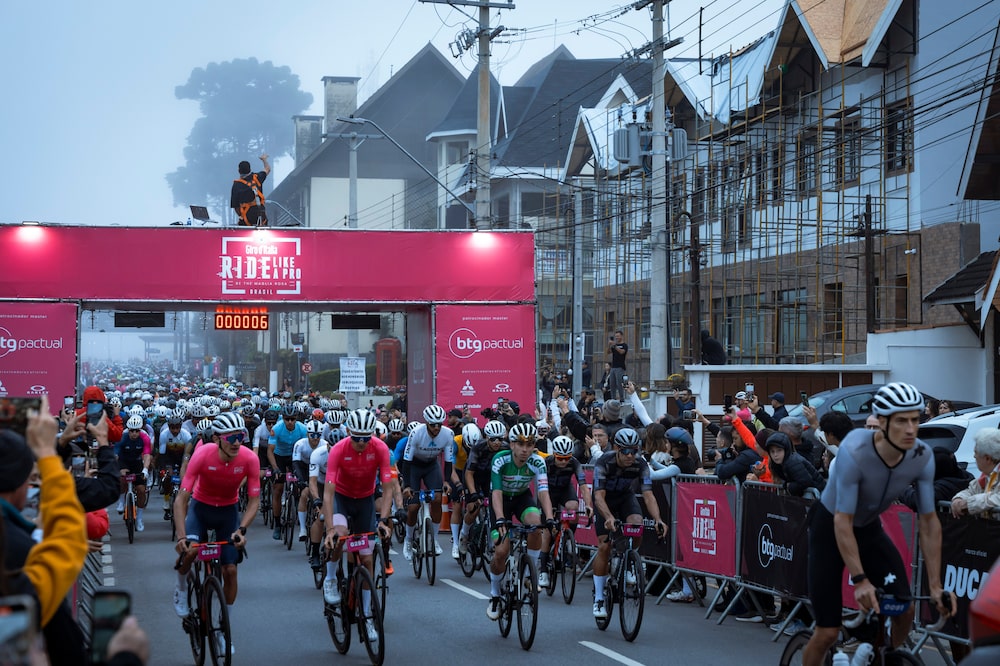 A escolha do BTG pelo ciclismo veio da identificação a partir de pesquisas que mostraram o interesse tanto dos clientes quanto dos próprios profissionais na prática do esporte. O banco patrocina provas como o Giro d’Italia Ride Like a Pro Brasil e a BTG Pactual Bike Series A escolha do BTG pelo ciclismo veio da identificação a partir de pesquisas que mostraram o interesse tanto dos clientes quanto dos próprios profissionais na prática do esporte. O banco patrocina provas como o Giro d’Italia Ride Like a Pro Brasil e a BTG Pactual Bike Series