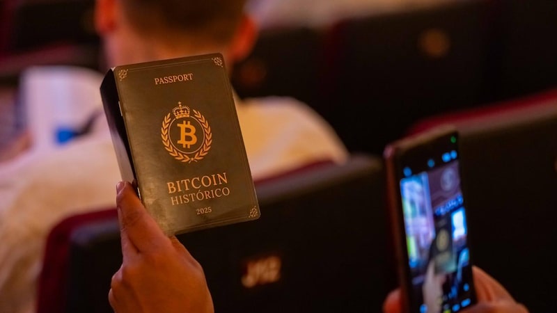 El Salvador amplía su ecosistema financiero con bancos bitcoin y activos digitales El Salvador amplía su ecosistema financiero con bancos bitcoin y activos digitales