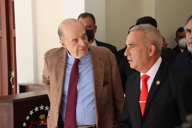 Álvaro Leyva, foreign minister appointed by Gustavo Petro and Freddy Bernal, governor of Táchira in Venezuela Álvaro Leyva, foreign minister appointed by Gustavo Petro and Freddy Bernal, governor of Táchira in Venezuela