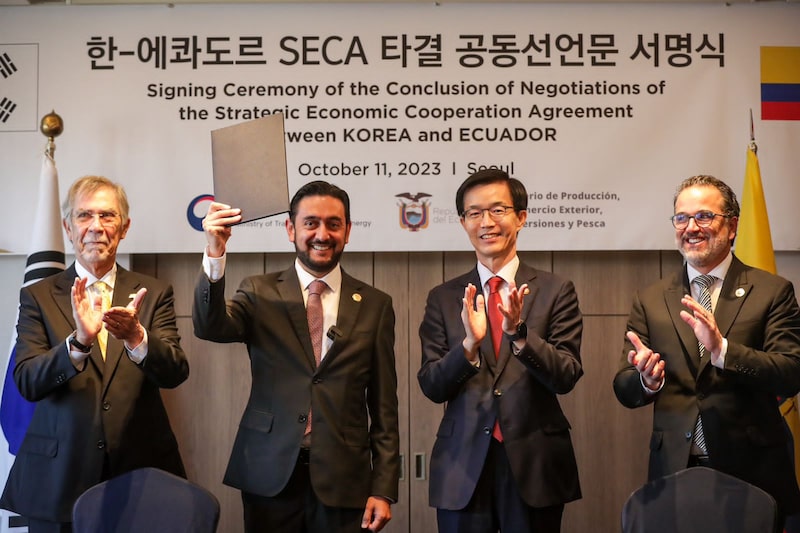 Prefirma del acuerdo entre Ecuador y Corea del Sur Prefirma del acuerdo entre Ecuador y Corea del Sur