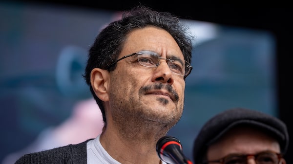 Candidato de esquerda, Iván Cepeda reconhece a derrota nas eleições colombianas Candidato de esquerda, Iván Cepeda reconhece a derrota nas eleições colombianas