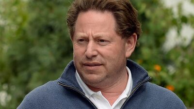 CEO da Activision mira ganho de US$ 375 mi com venda para Microsoft CEO da Activision mira ganho de US$ 375 mi com venda para Microsoft