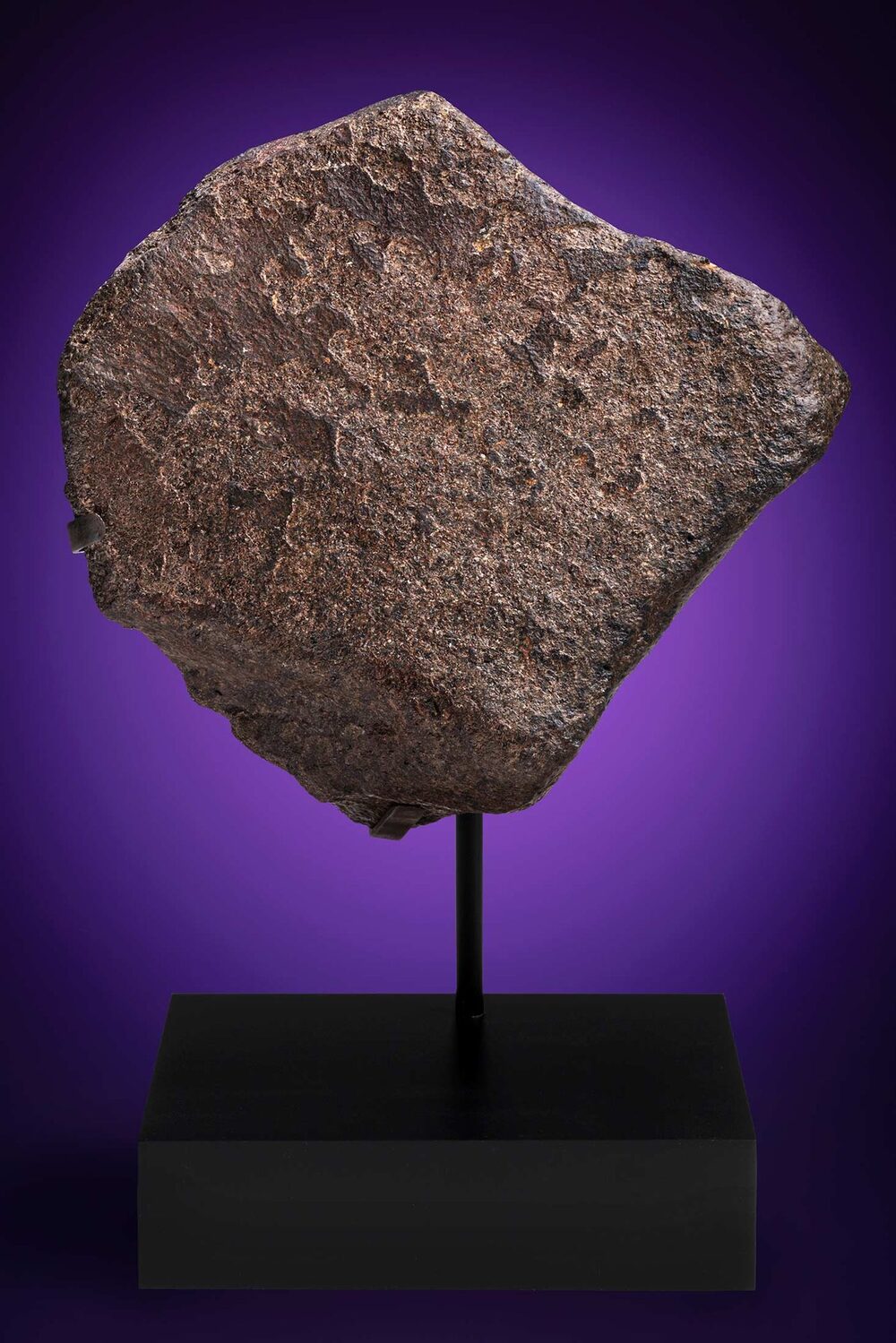 Esta pieza de más de 9 kilos se subastaría entre US$500.000 y 800.000 A 20-pound hunk of Mars carries an estimate of $500,000 to $800,000 Esta pieza de más de 9 kilos se subastaría entre US$500.000 y 800.000 A 20-pound hunk of Mars carries an estimate of $500,000 to $800,000