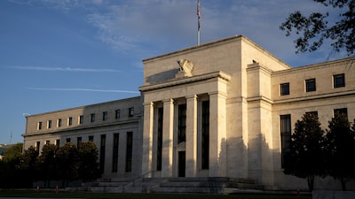 Tres miembros de la Fed presionan por subir las tasas y alertan sobre riesgos inflacionarios Tres miembros de la Fed presionan por subir las tasas y alertan sobre riesgos inflacionarios