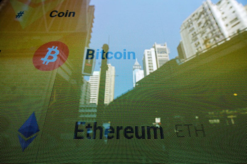 El grupo de 10 carteras ha atraído una entrada neta de US$5,2 mil millones desde que se lanzaron el 11 de enero. El grupo de 10 carteras ha atraído una entrada neta de US$5,2 mil millones desde que se lanzaron el 11 de enero.