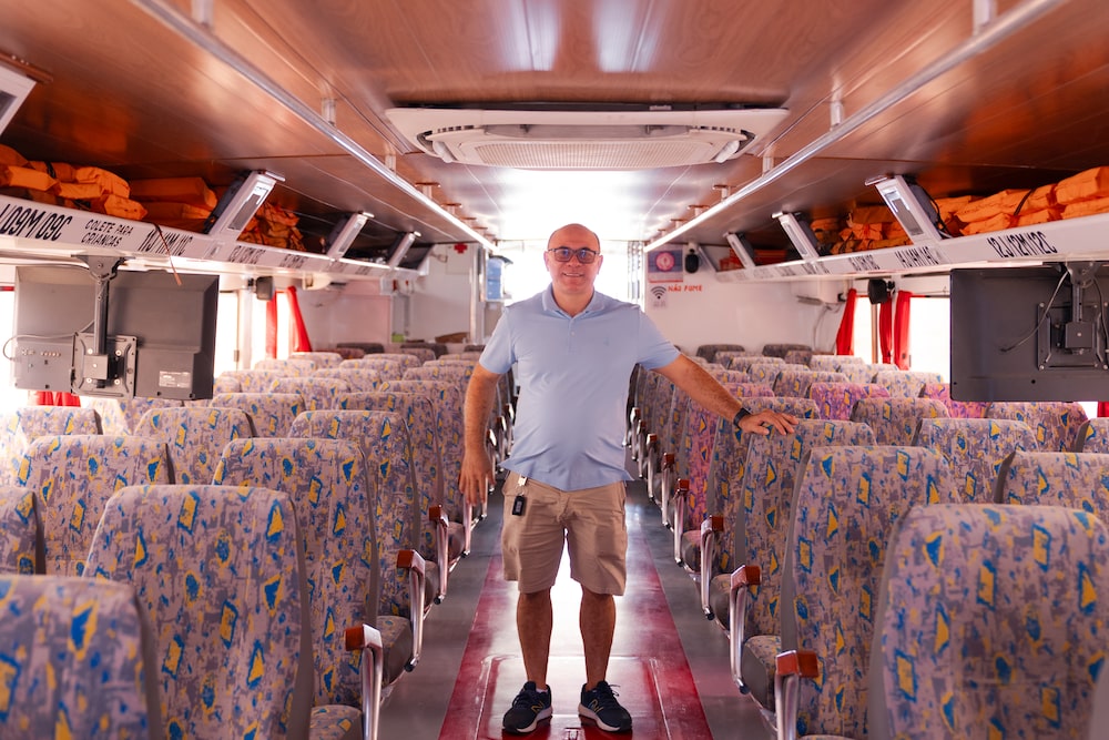 Francisco Louro Reis na embarcação de passageiros Glória de Deus Francisco Louro Reis na embarcação de passageiros Glória de Deus