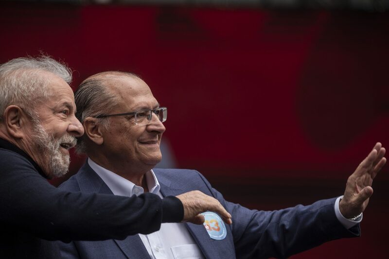Lula e Geraldo Alckmin, que foi por duas décadas um dos principais nomes do PSDB, em evento de campanha Lula e Geraldo Alckmin, que foi por duas décadas um dos principais nomes do PSDB, em evento de campanha
