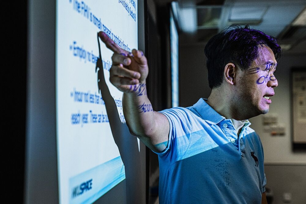 El éxito de estas escuelas y cursos competidores puede depender de lo bien que transmitan la necesidad de flexibilidad. Fotógrafo: Lam Yik/Bloomberg El éxito de estas escuelas y cursos competidores puede depender de lo bien que transmitan la necesidad de flexibilidad. Fotógrafo: Lam Yik/Bloomberg