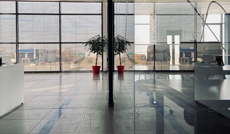 Oficina cerrada Oficina cerrada