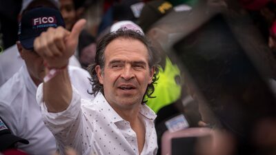 Fico Gutiérrez aprovecha malestar por la delincuencia para ganar votos en Colombia Fico Gutiérrez aprovecha malestar por la delincuencia para ganar votos en Colombia
