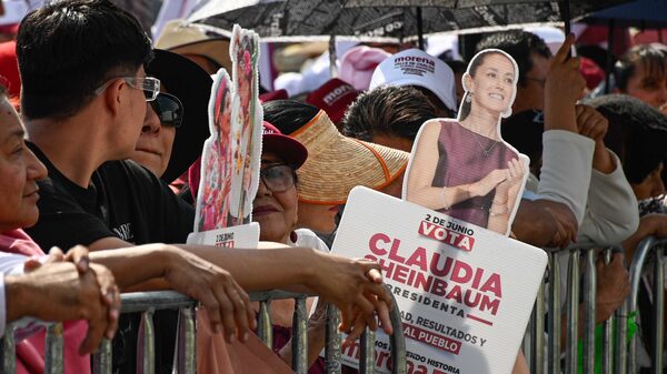 Claudia Sheinbaum propone aumentar el bienestar en sintonía con AMLO Claudia Sheinbaum propone aumentar el bienestar en sintonía con AMLO