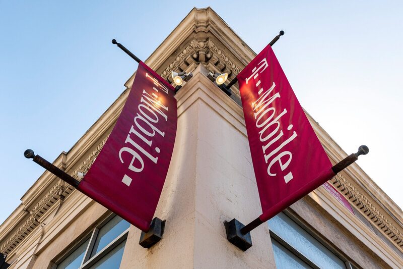 Este año podría haber teléfonos conectados por satélite, según jefe de T-Mobile Este año podría haber teléfonos conectados por satélite, según jefe de T-Mobile