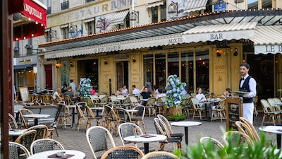 Francia evita por poco la recesión tras revisión a la baja de su crecimiento Francia evita por poco la recesión tras revisión a la baja de su crecimiento