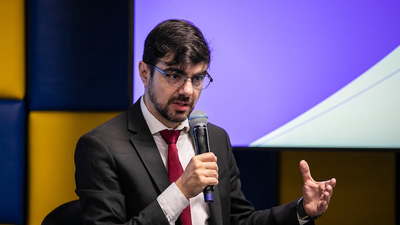 Mello assumirá secretaria executiva do Planejamento e fica fora do BC, diz fonte Mello assumirá secretaria executiva do Planejamento e fica fora do BC, diz fonte