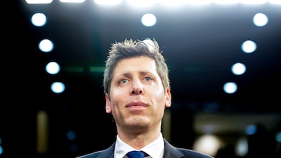 Merge, la empresa de Altman, recauda US$252 millones para conectar cerebros y computadoras Merge, la empresa de Altman, recauda US$252 millones para conectar cerebros y computadoras