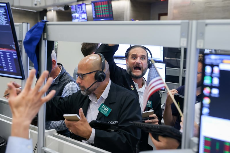 Traders work after a Federal Open Market Committee (FOMC) meeting on the floor of the American Stock Exchange (AMEX) at the New York Stock Exchange (NYSE) in New York, US, on Wednesday, July 29, 2026. Federal Reserve officials left interest rates unchanged, but a fractured vote signaled growing conviction among some policymakers that higher rates are needed to curb resurgent inflation. Photographer: Michael Nagle/Bloomberg Traders work after a Federal Open Market Committee (FOMC) meeting on the floor of the American Stock Exchange (AMEX) at the New York Stock Exchange (NYSE) in New York, US, on Wednesday, July 29, 2026. Federal Reserve officials left interest rates unchanged, but a fractured vote signaled growing conviction among some policymakers that higher rates are needed to curb resurgent inflation. Photographer: Michael Nagle/Bloomberg