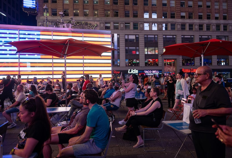 Los economistas recortaron su proyección de crecimiento del consumo para el segundo semestre de este año. Los economistas recortaron su proyección de crecimiento del consumo para el segundo semestre de este año.