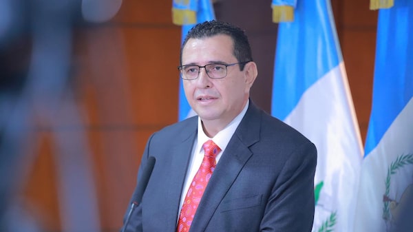 Nuevo fiscal general de Guatemala promete “devolverle la dignidad” al Ministerio Público Nuevo fiscal general de Guatemala promete “devolverle la dignidad” al Ministerio Público