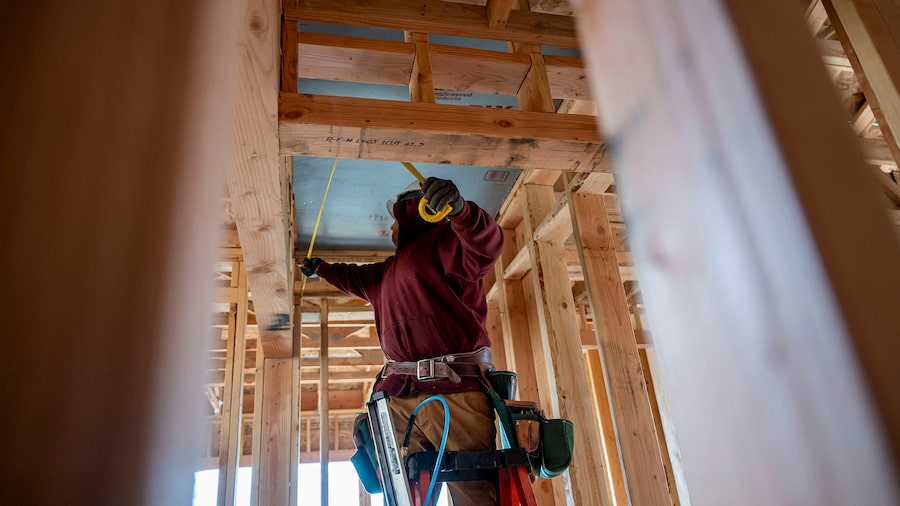 De la IA a lo físico: acciones que lideran la rotación bursátil ante caída de tecnológicas De la IA a lo físico: acciones que lideran la rotación bursátil ante caída de tecnológicas