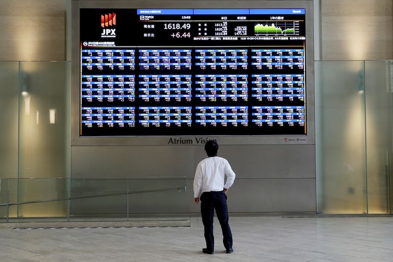Views of the Osaka Stock Exchange Views of the Osaka Stock Exchange