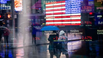 Nasdaq avança 4% com recuperação após semana caótica Nasdaq avança 4% com recuperação após semana caótica