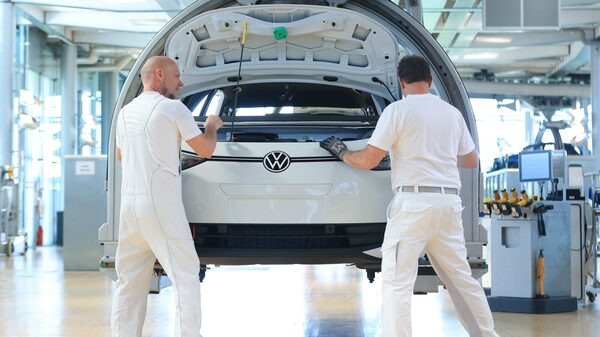 Volkswagen rebaja sus perspectivas del año ante creciente costo de los aranceles de Trump Volkswagen rebaja sus perspectivas del año ante creciente costo de los aranceles de Trump